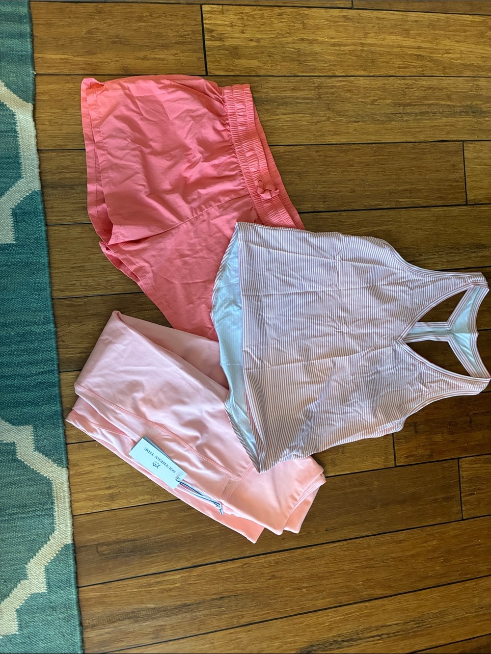 Southern Tides Activewear Set - Tank, Shorts & Leggings